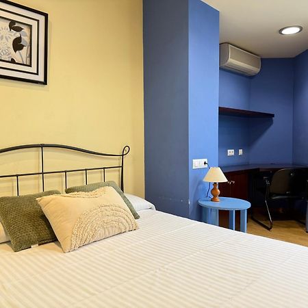 Agi Peater Center Apartman Roses Kültér fotó