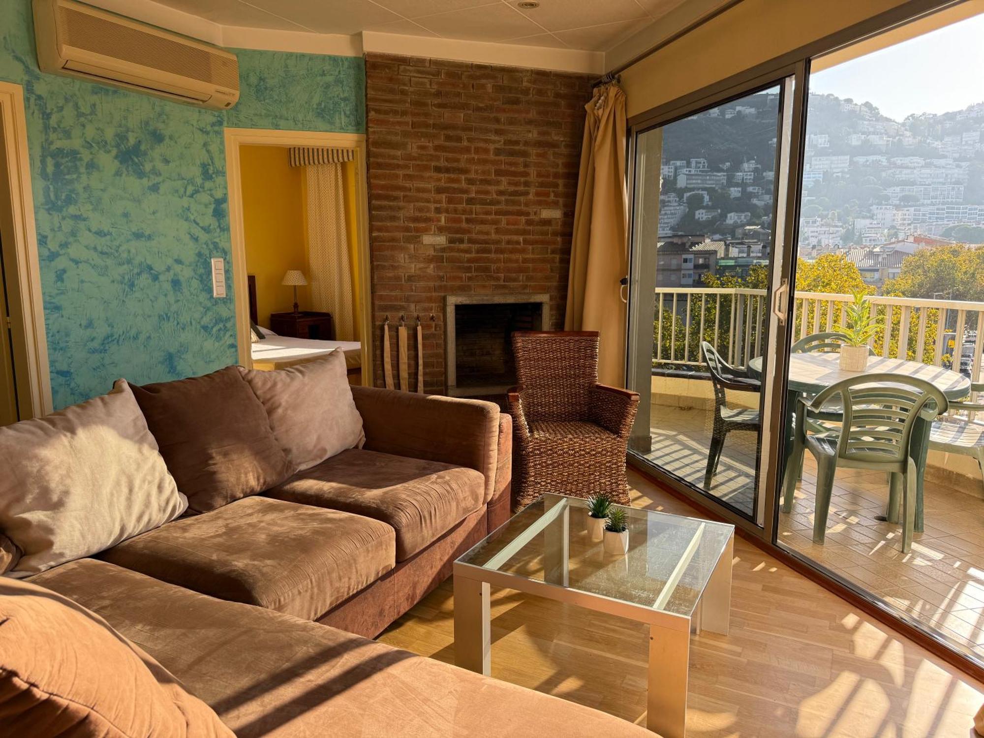 Agi Peater Center Apartman Roses Kültér fotó