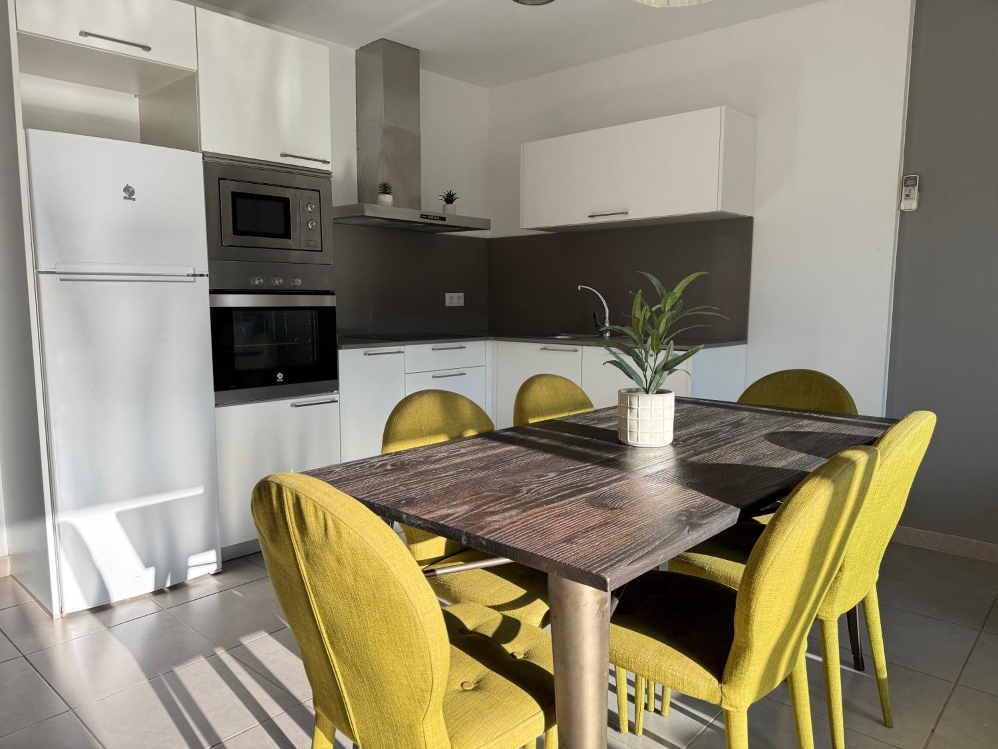 Agi Peater Center Apartman Roses Kültér fotó