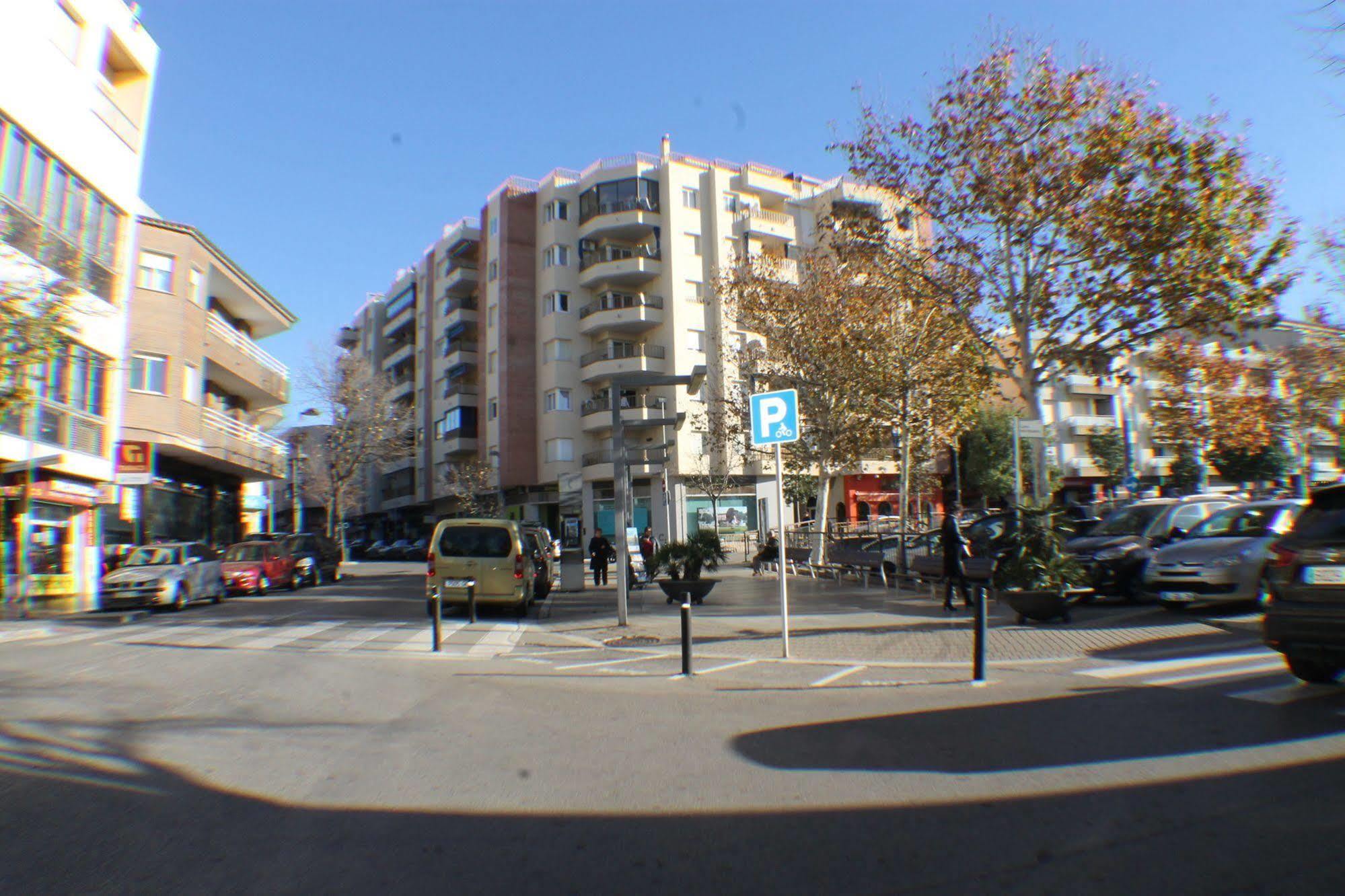 Agi Peater Center Apartman Roses Kültér fotó