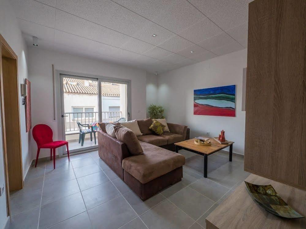 Agi Peater Center Apartman Roses Kültér fotó