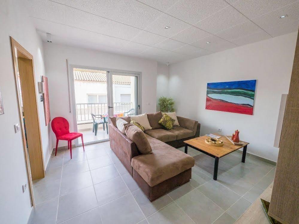 Agi Peater Center Apartman Roses Kültér fotó